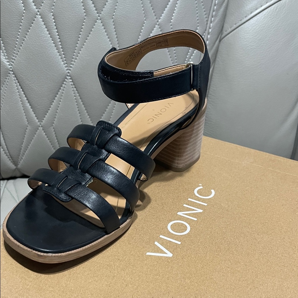 Vionic Women's Maisy Dress Sandal - Black - Picture 6 of 9